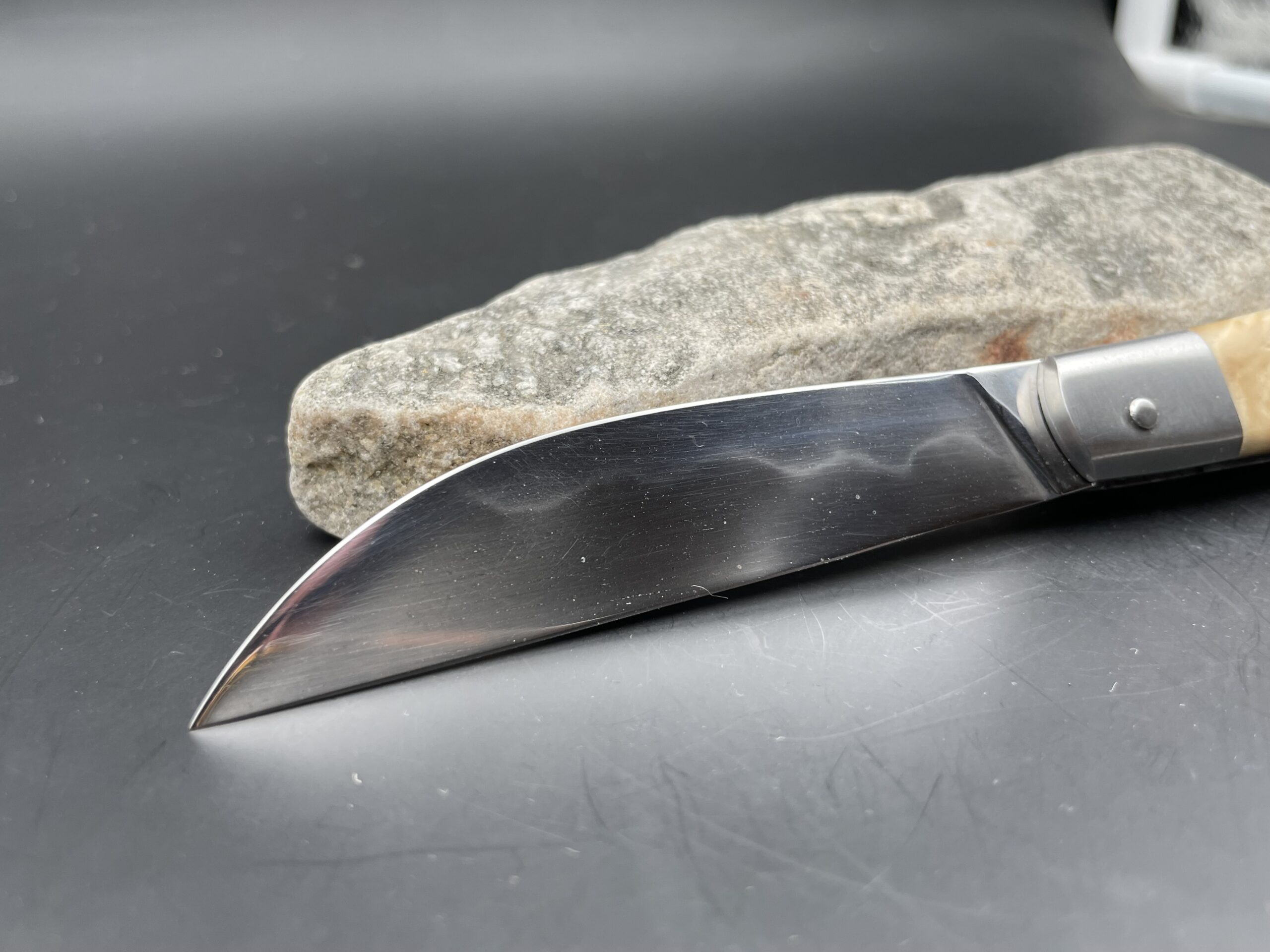 "Swayback" lame acier carbone xc100 et loupe de marronnier – Image 3