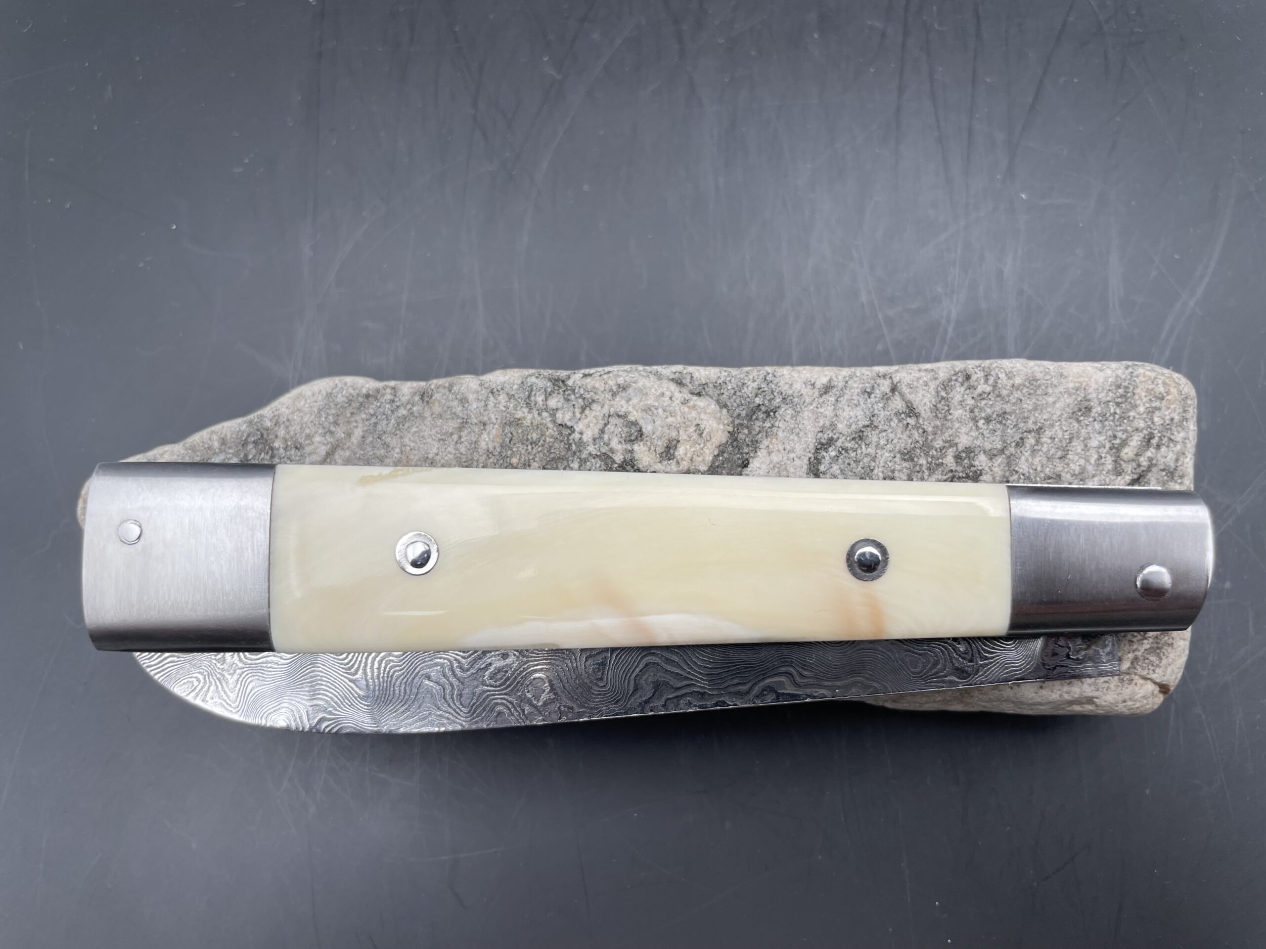 "Stylo" doubles mitres damas carbone et ivoire de phacochère – Image 7