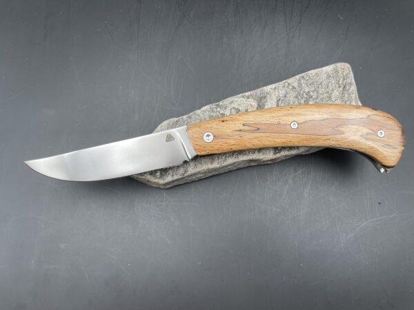 "Persian" lame inox 14c28 / hêtre échauffé / guillochage