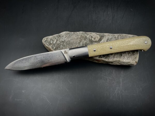 "Yssingeaux" lame suminagashi inox / mitres et micarta crème